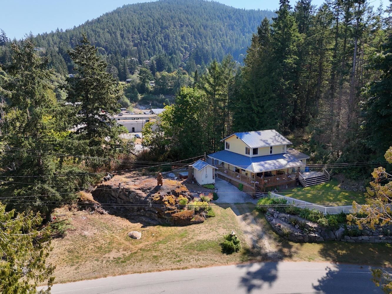 Listing Image 6