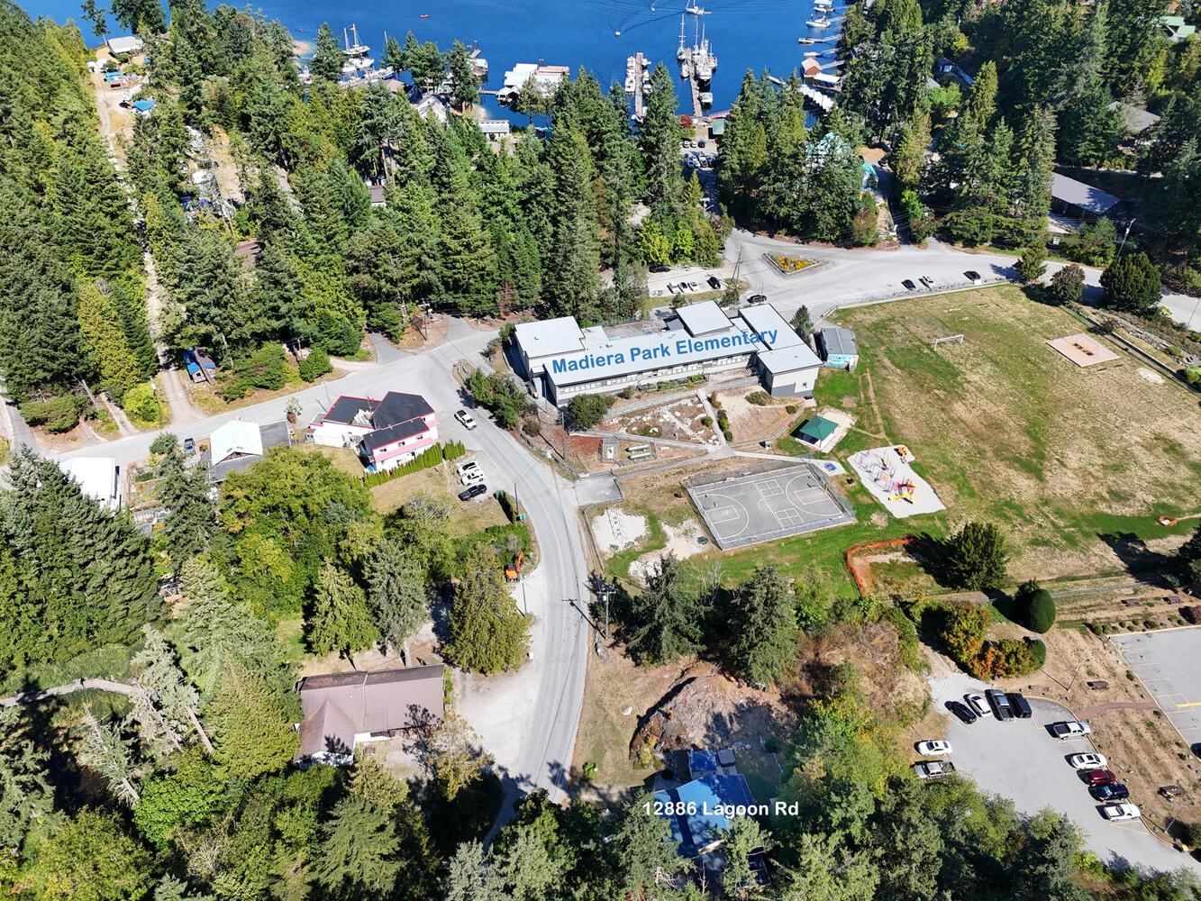 Listing Image 8