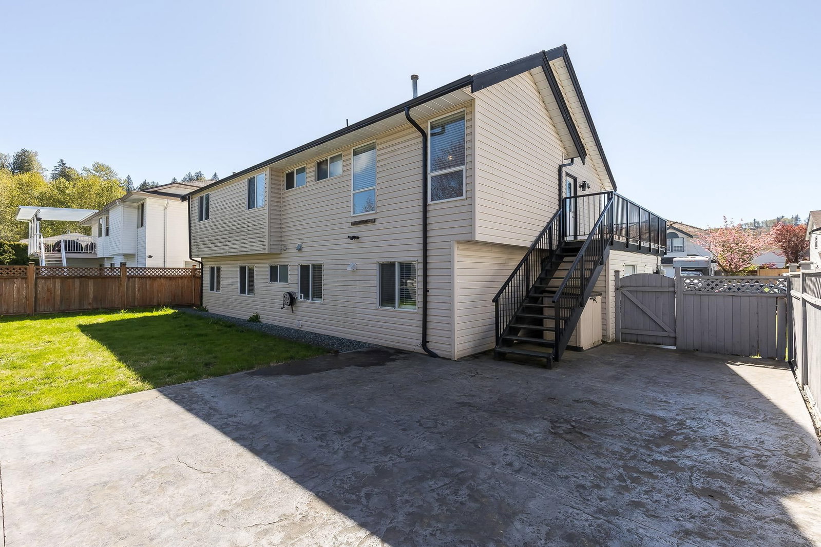 Listing Image 24