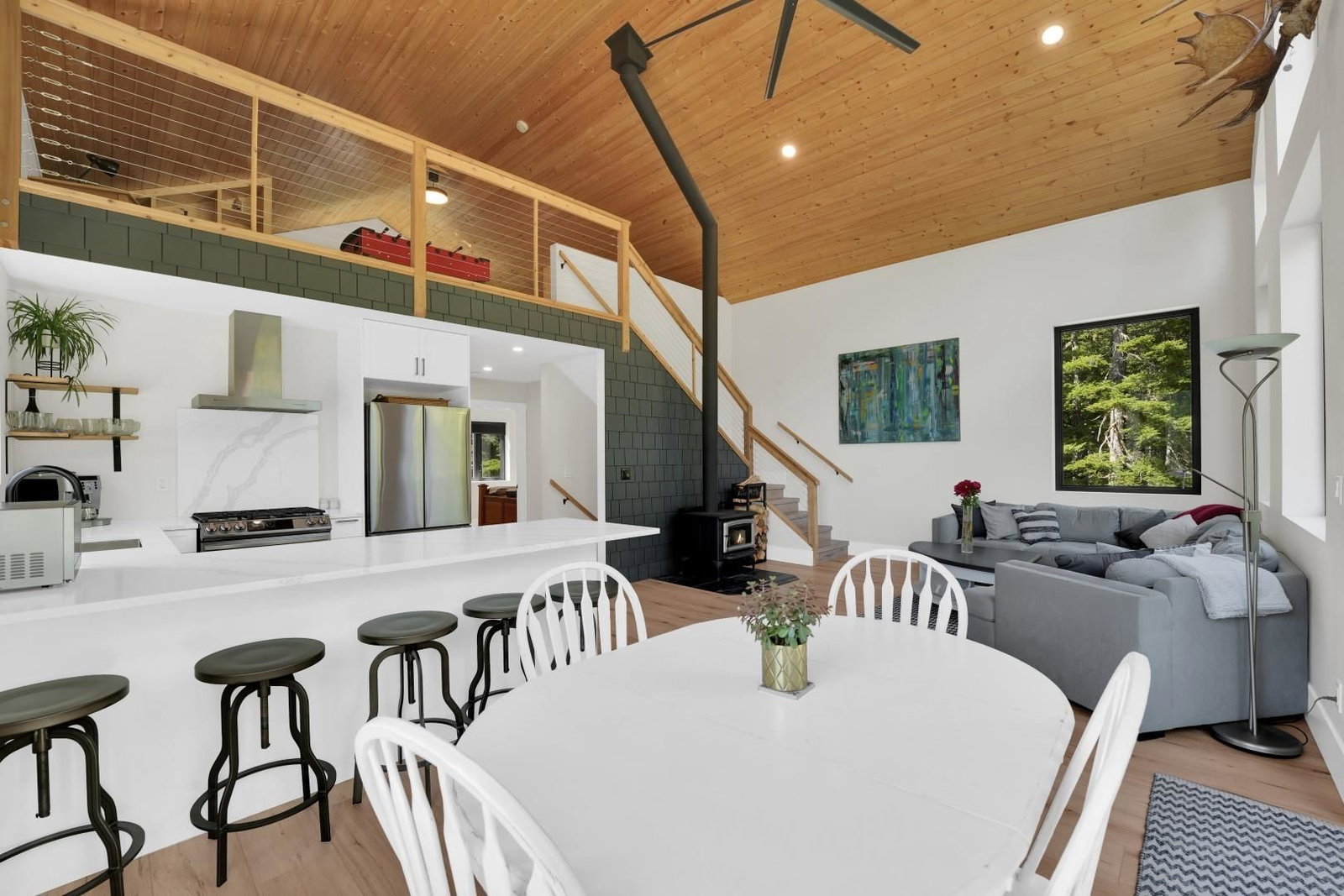 Listing Image 16