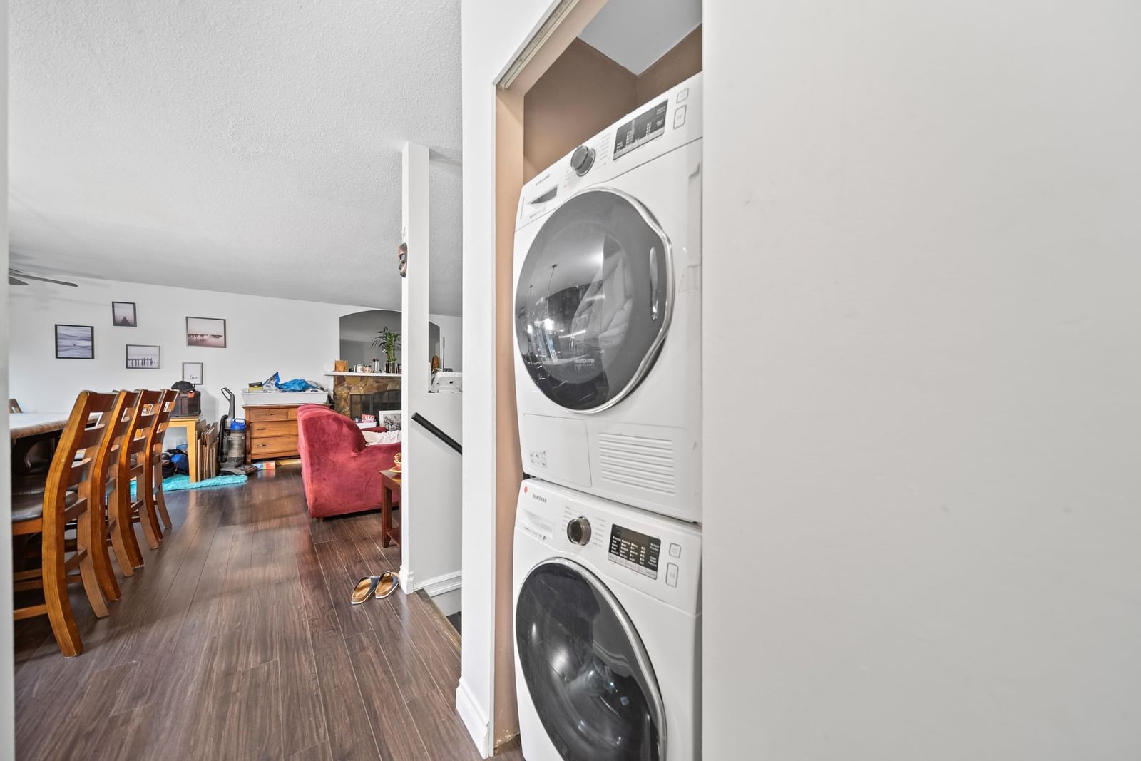 Listing Image 17