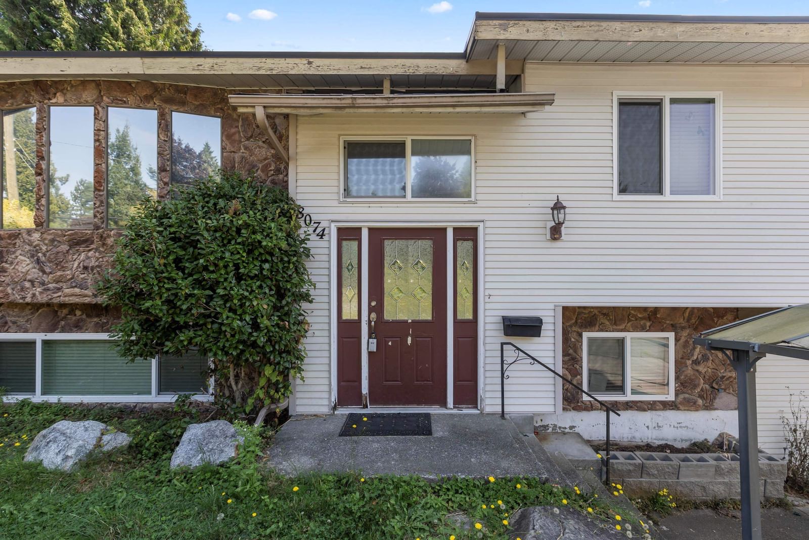 Listing Image 4