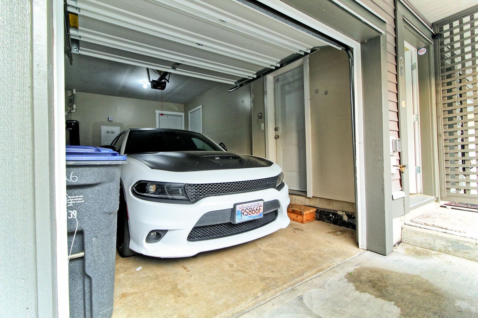 Listing Image 19