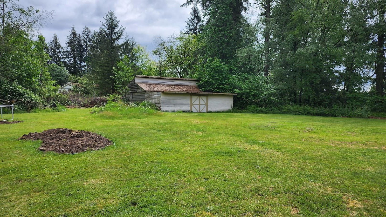 Listing Image 8
