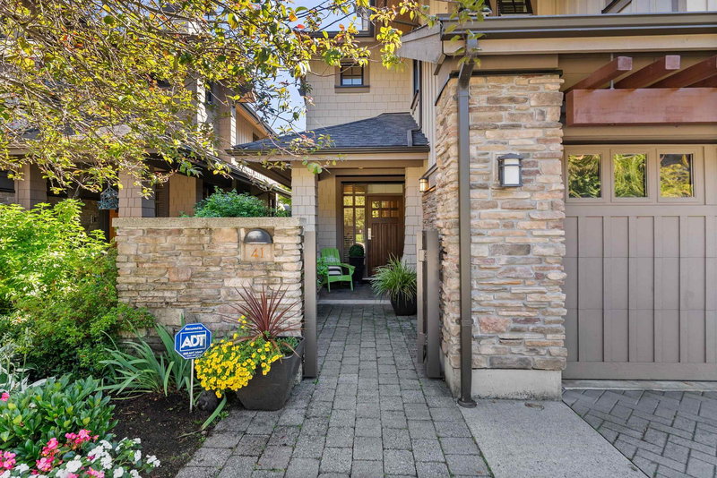 41 - 3639 Aldercrest Drive, North Vancouver, V7G 0A1 | Image 3