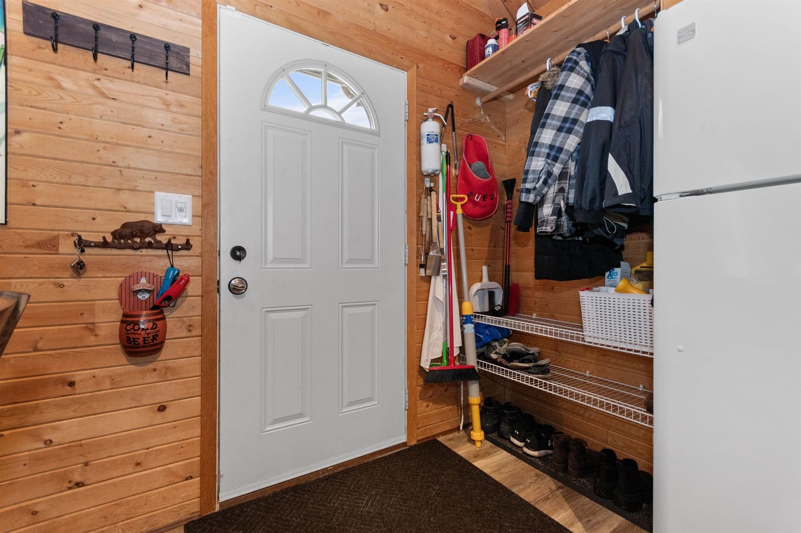 Listing Image 11