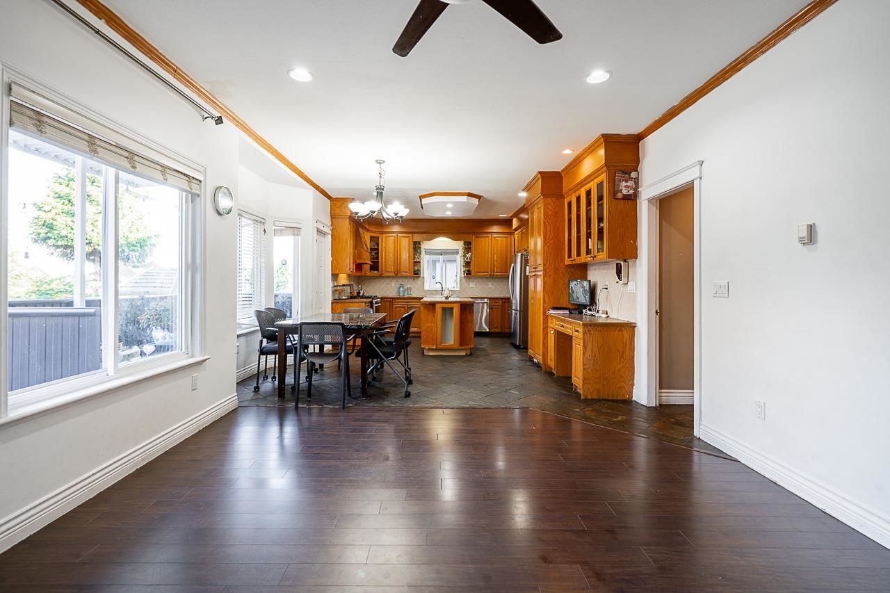 Listing Image 18