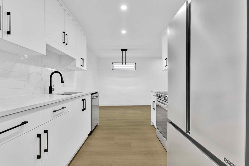 201 - 2567 Victoria Street, Abbotsford, V2T 2T4 | Image 3