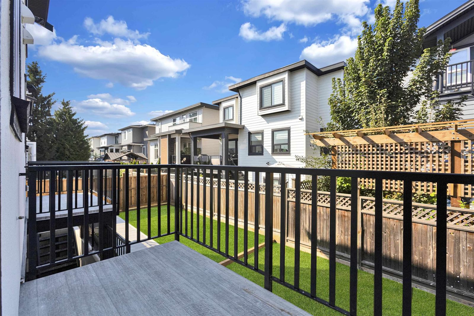 Listing Image 9