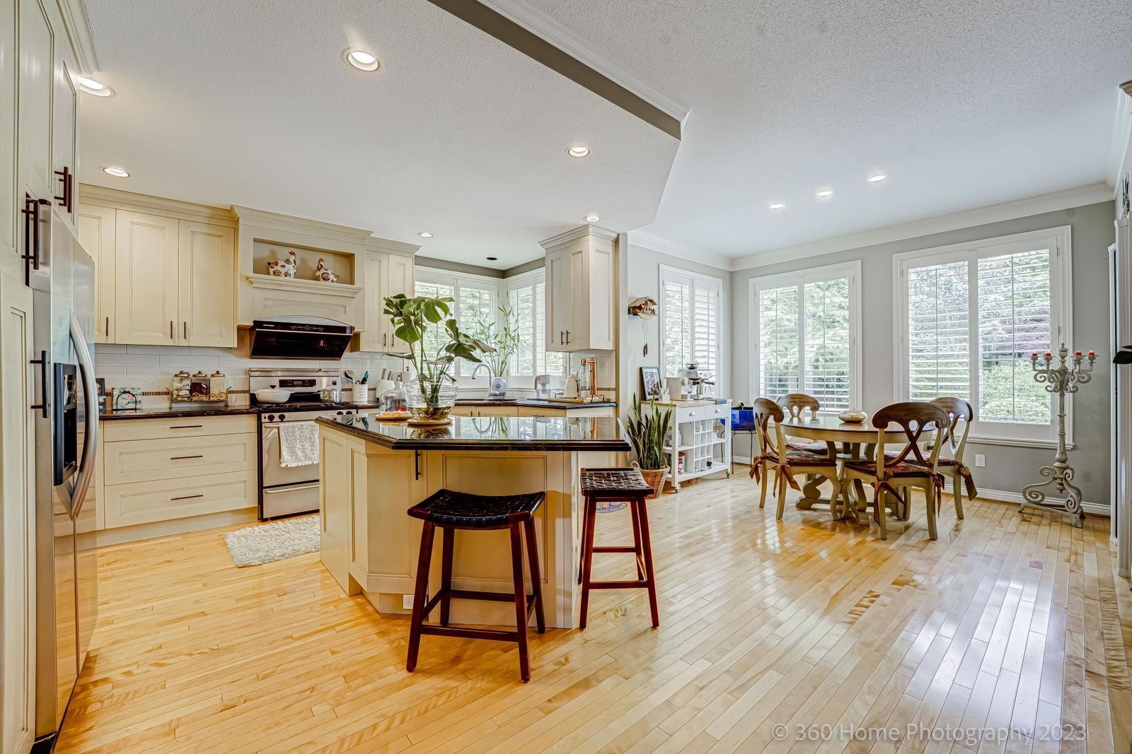 Listing Image 9