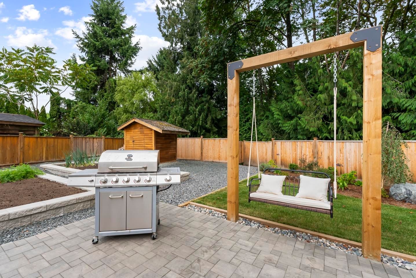 Listing Image 19