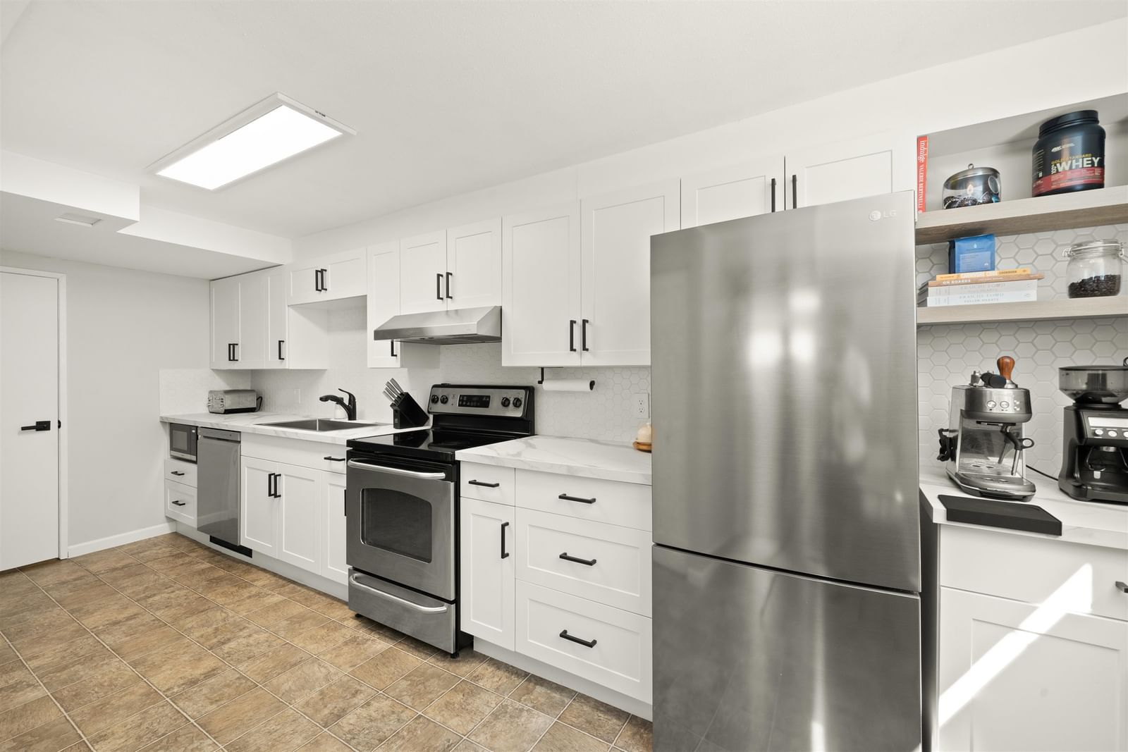 Listing Image 23