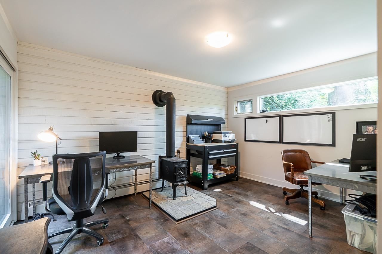 Listing Image 16