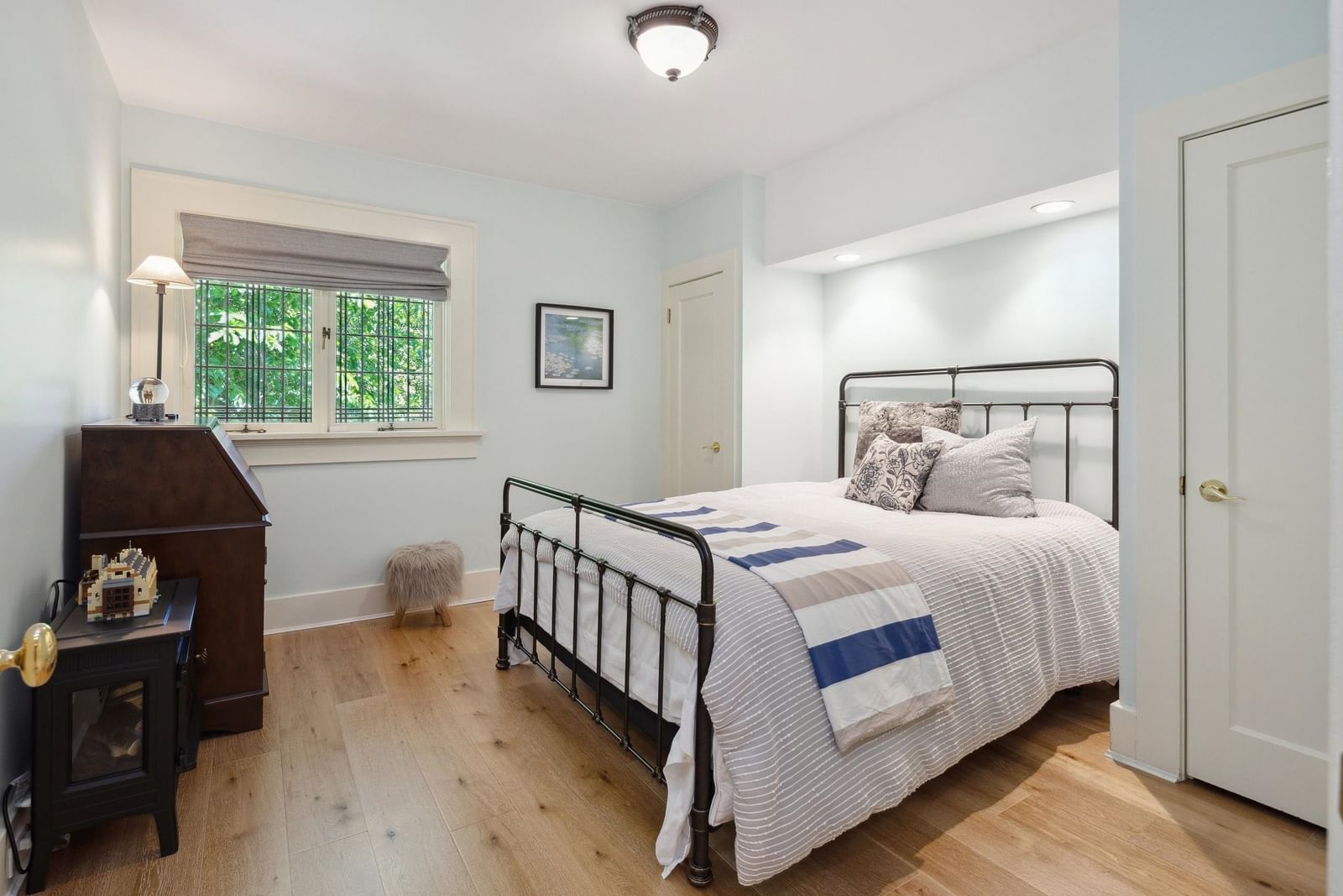 Listing Image 28