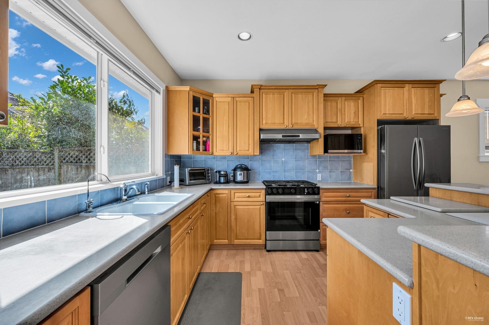 Listing Image 14