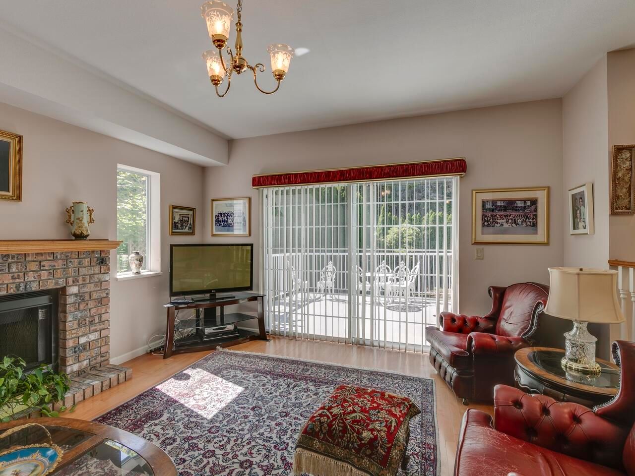Listing Image 11