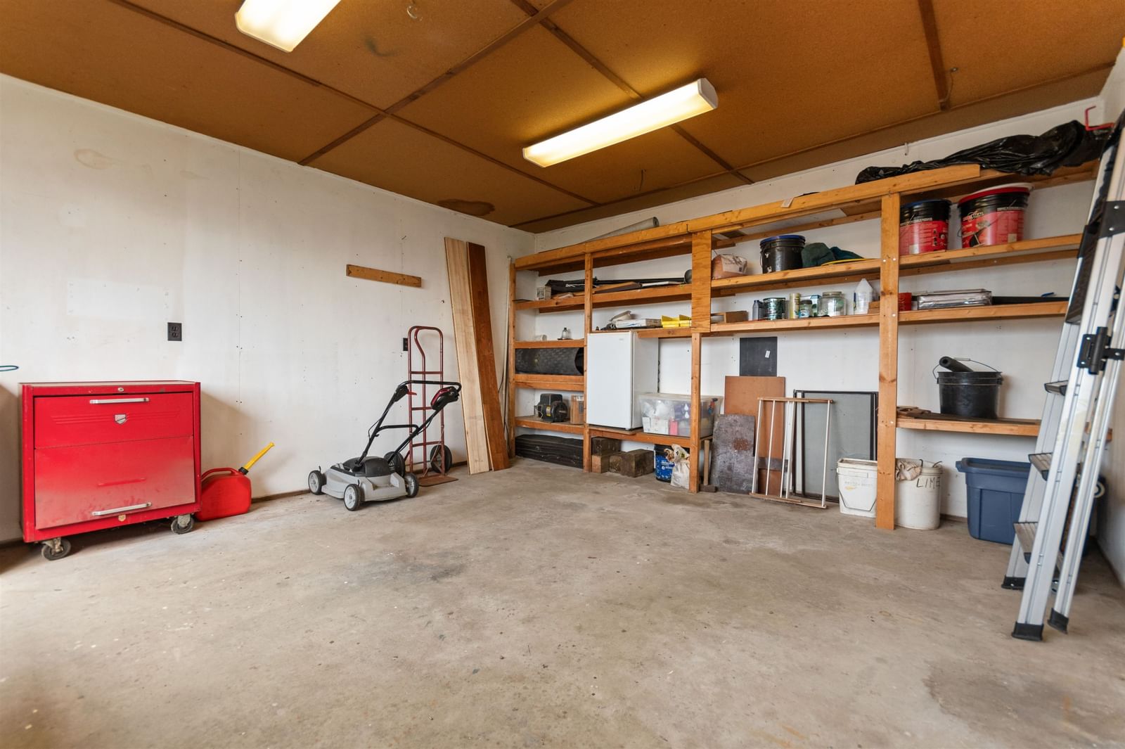 Listing Image 33
