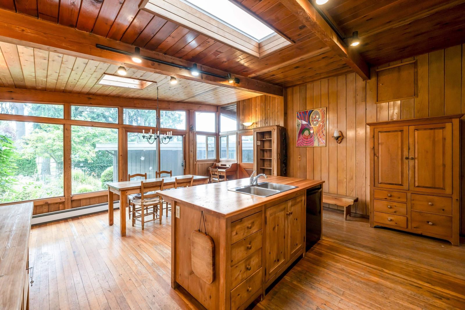 Listing Image 14
