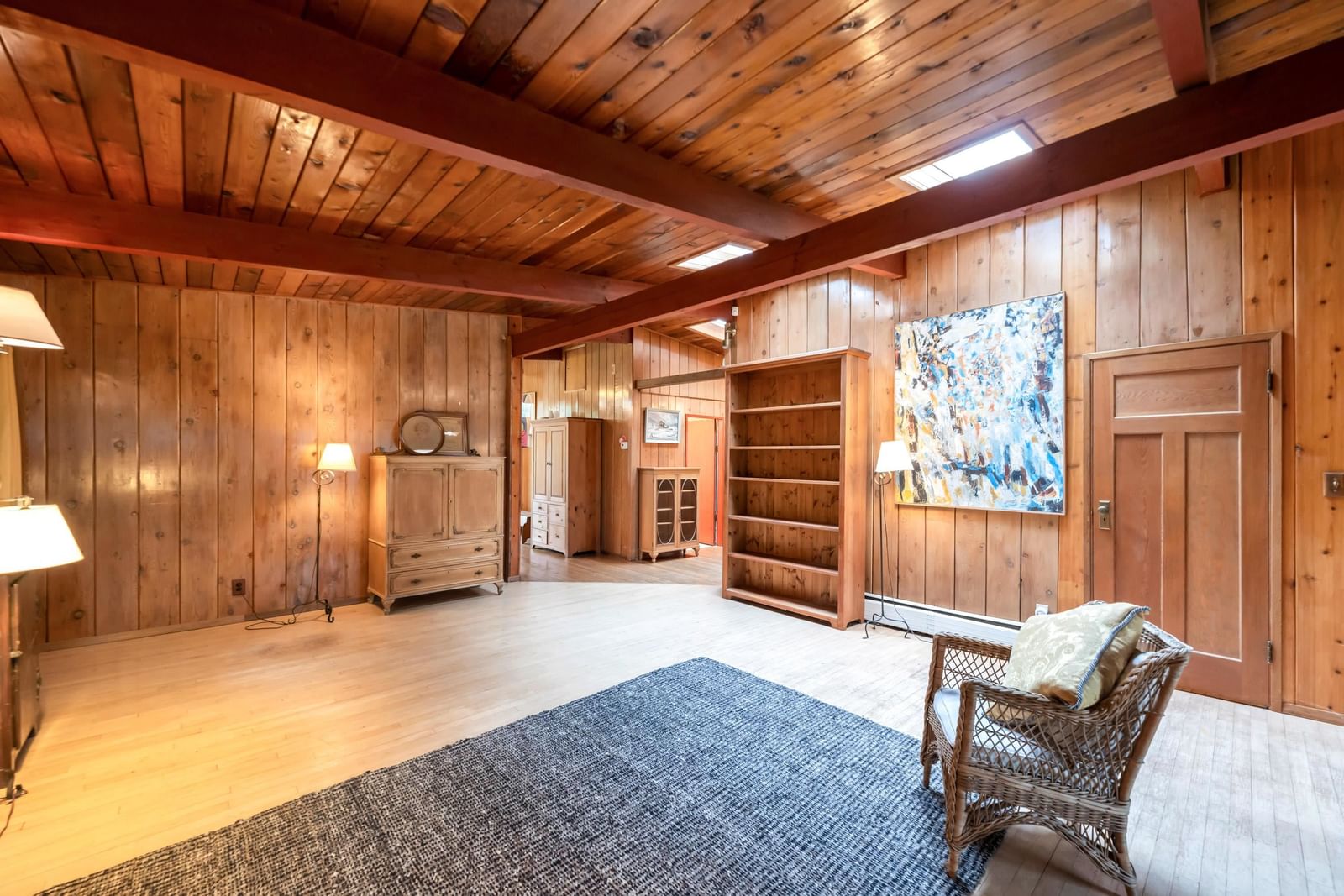 Listing Image 6