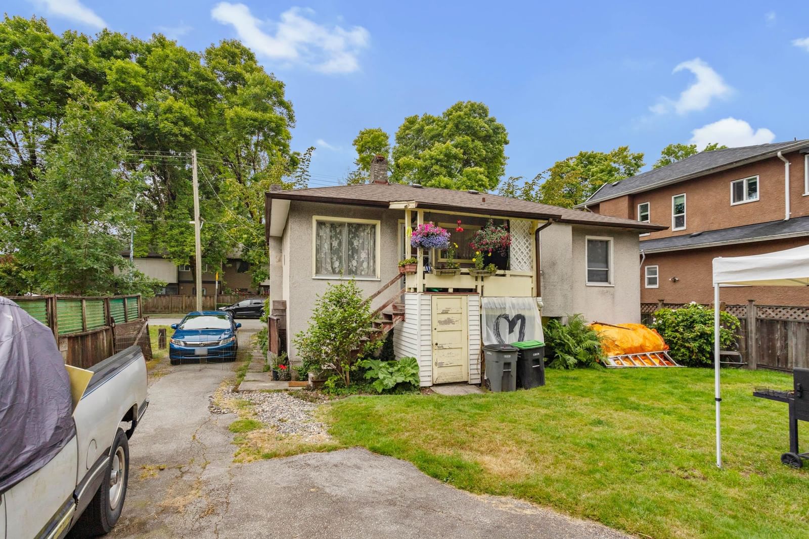 Listing Image 16
