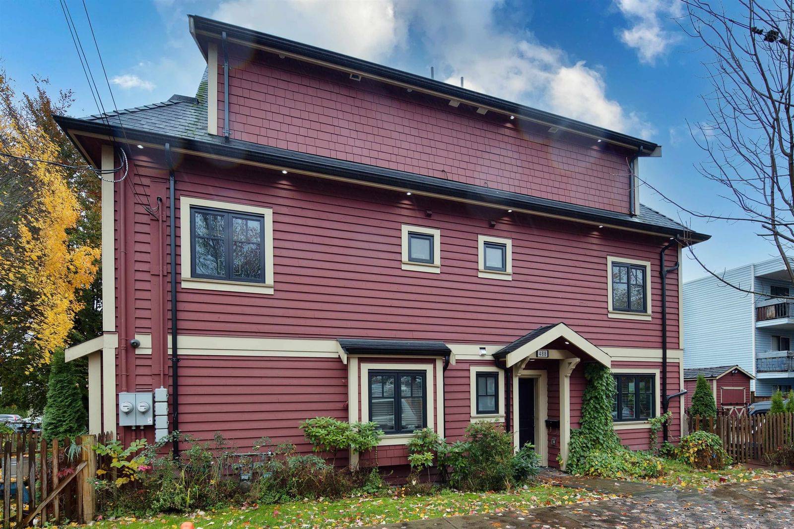Listing Image 17