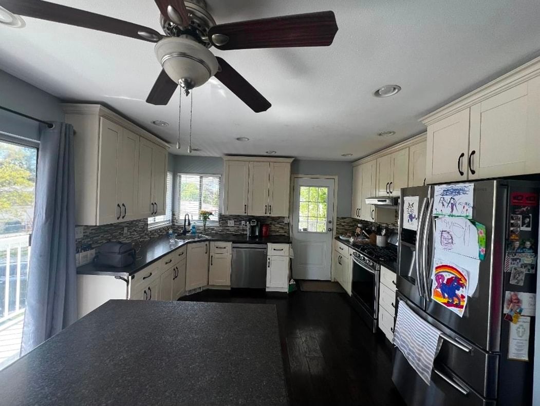 Listing Image 15