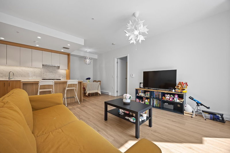 611 - 6085 Irmin Street, Burnaby, V5J 0J7 | Image 3