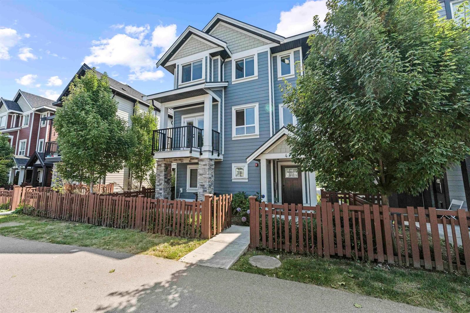 Listing Image 6