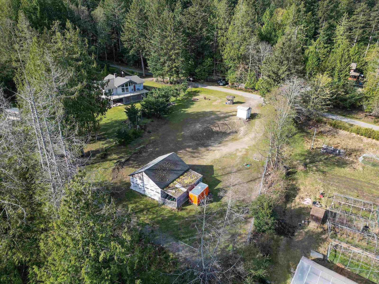 Listing Image 10