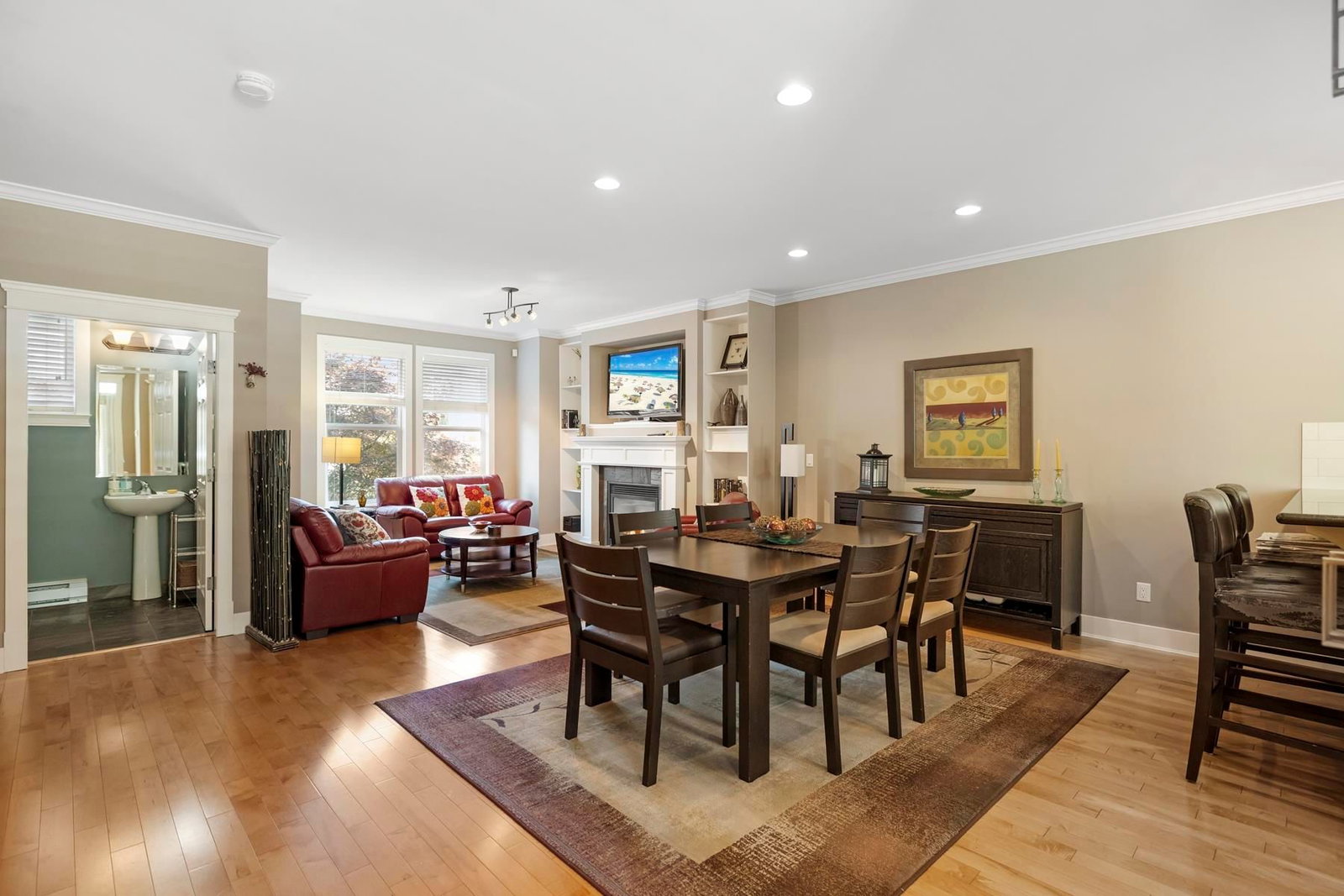 Listing Image 15