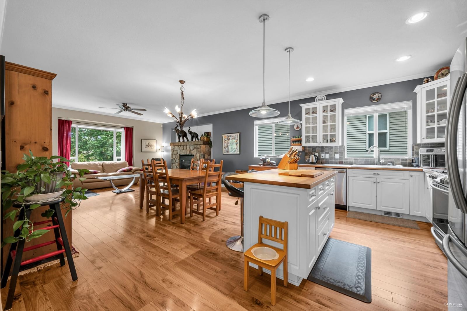 Listing Image 8
