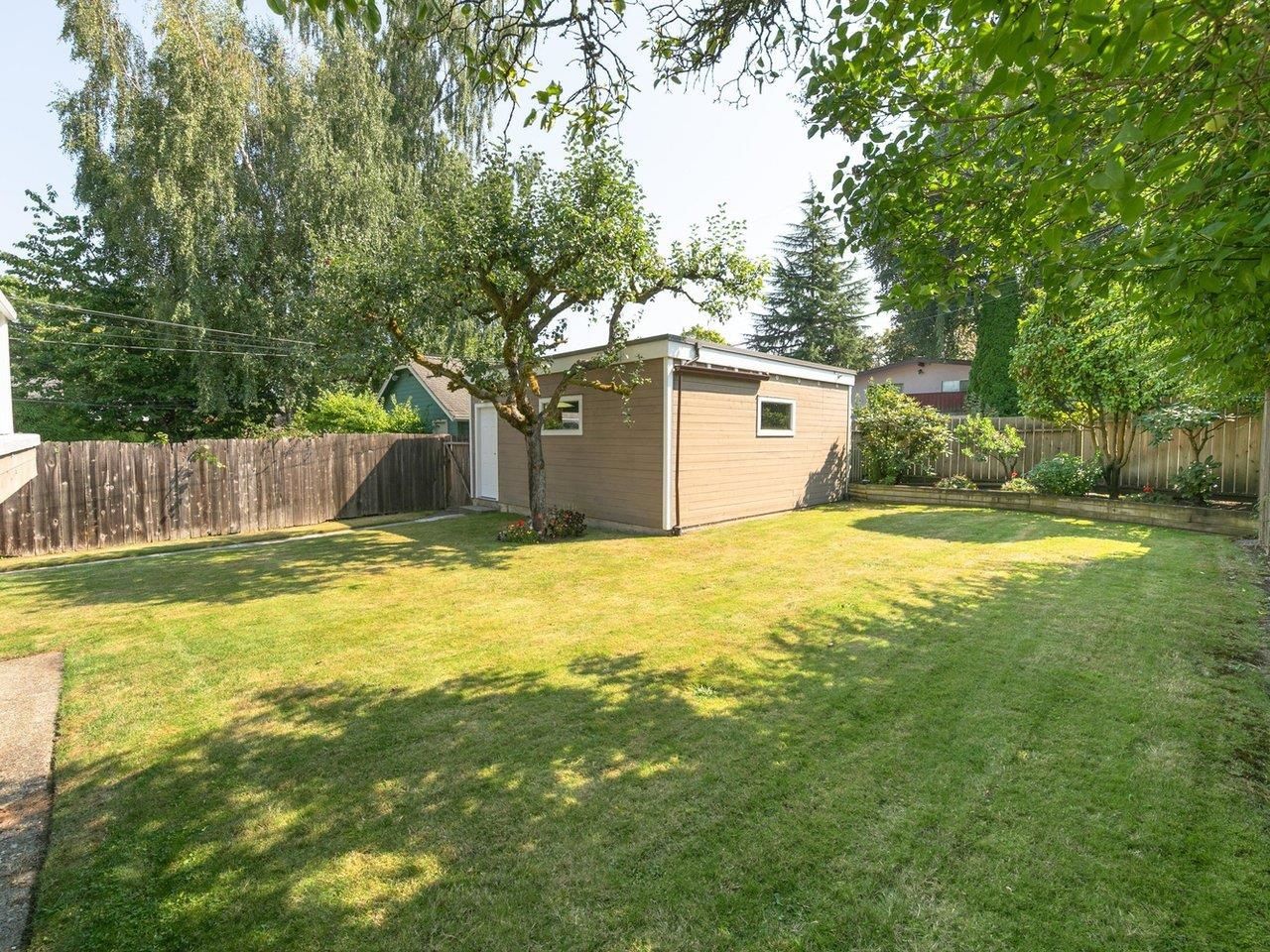 Listing Image 38