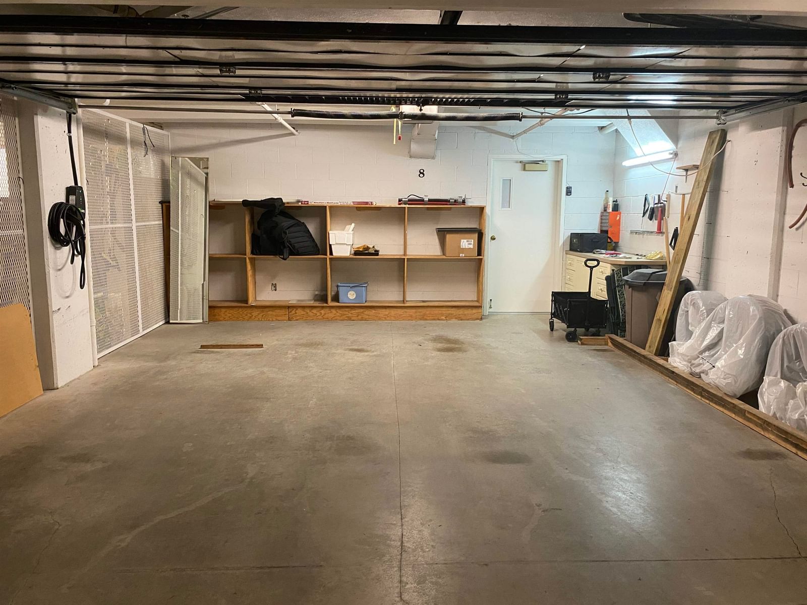 Listing Image 30