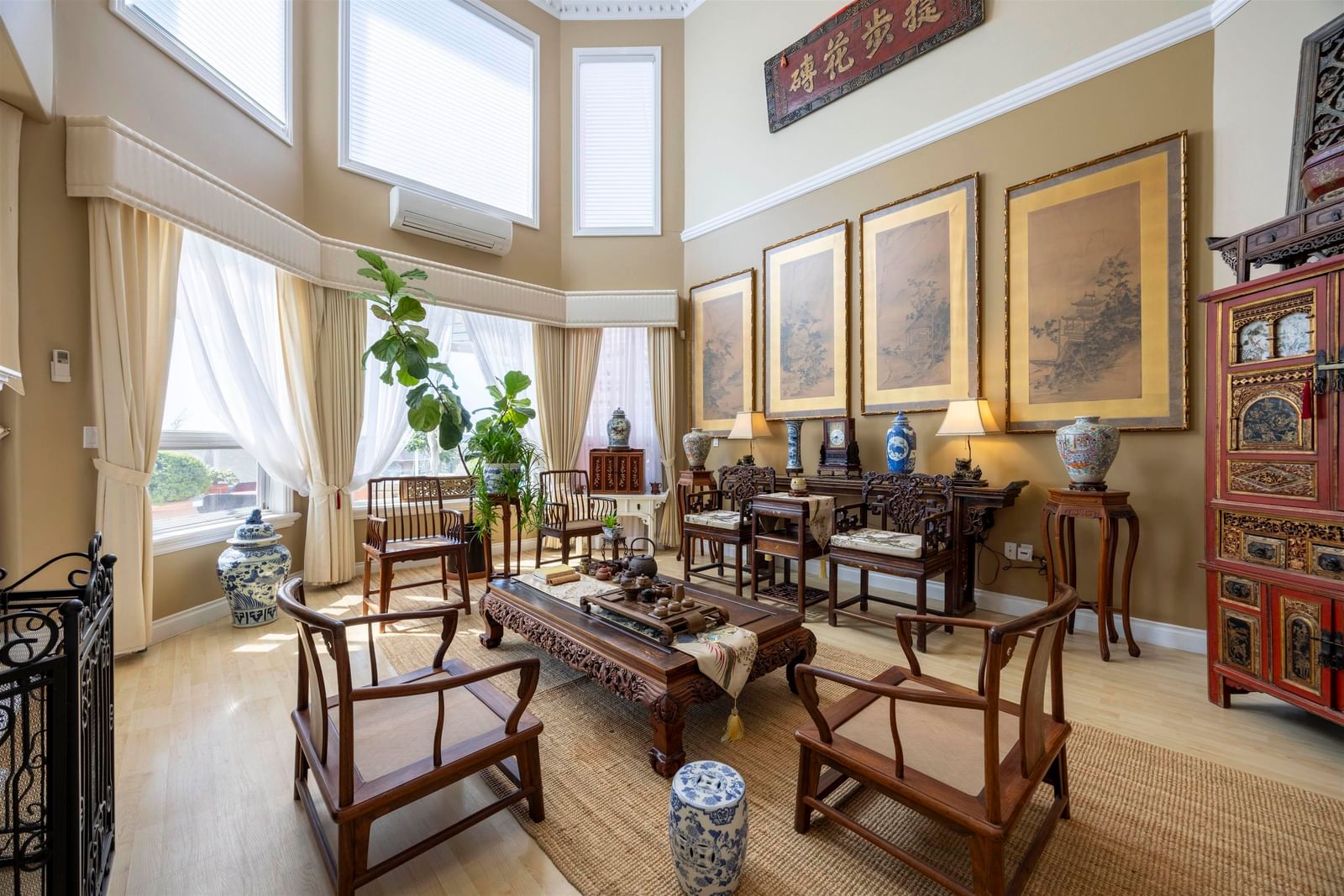 Listing Image 12