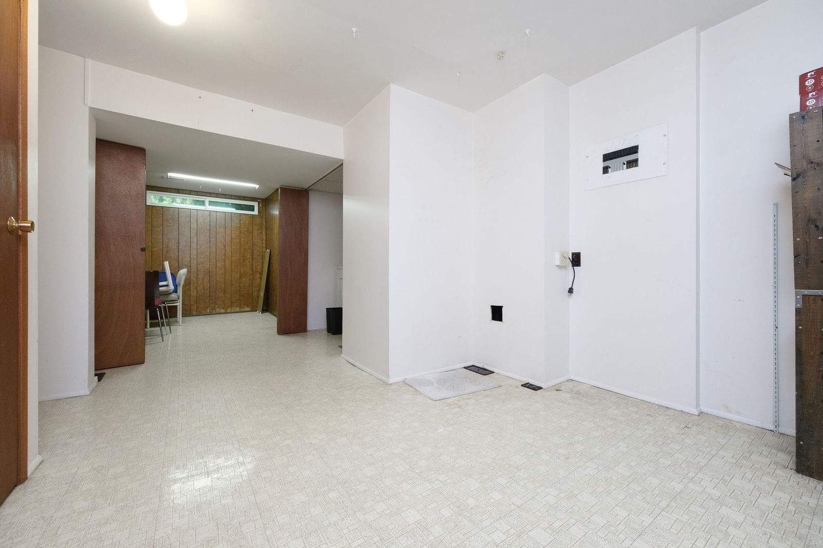 Listing Image 28