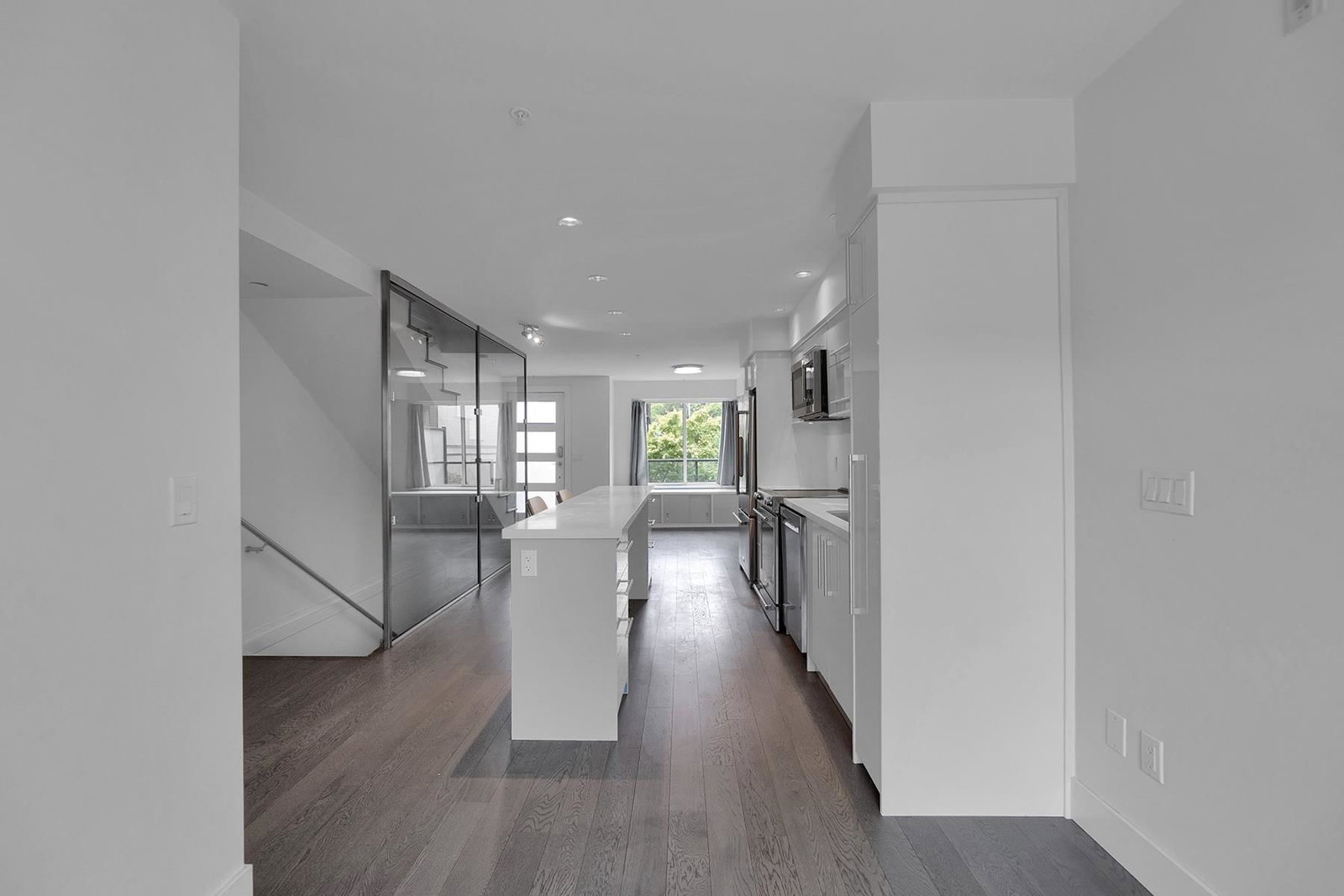 Listing Image 22
