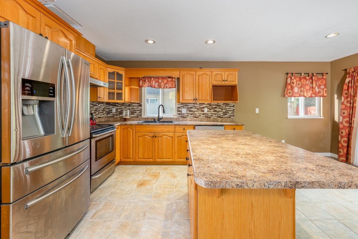 Listing Image 9