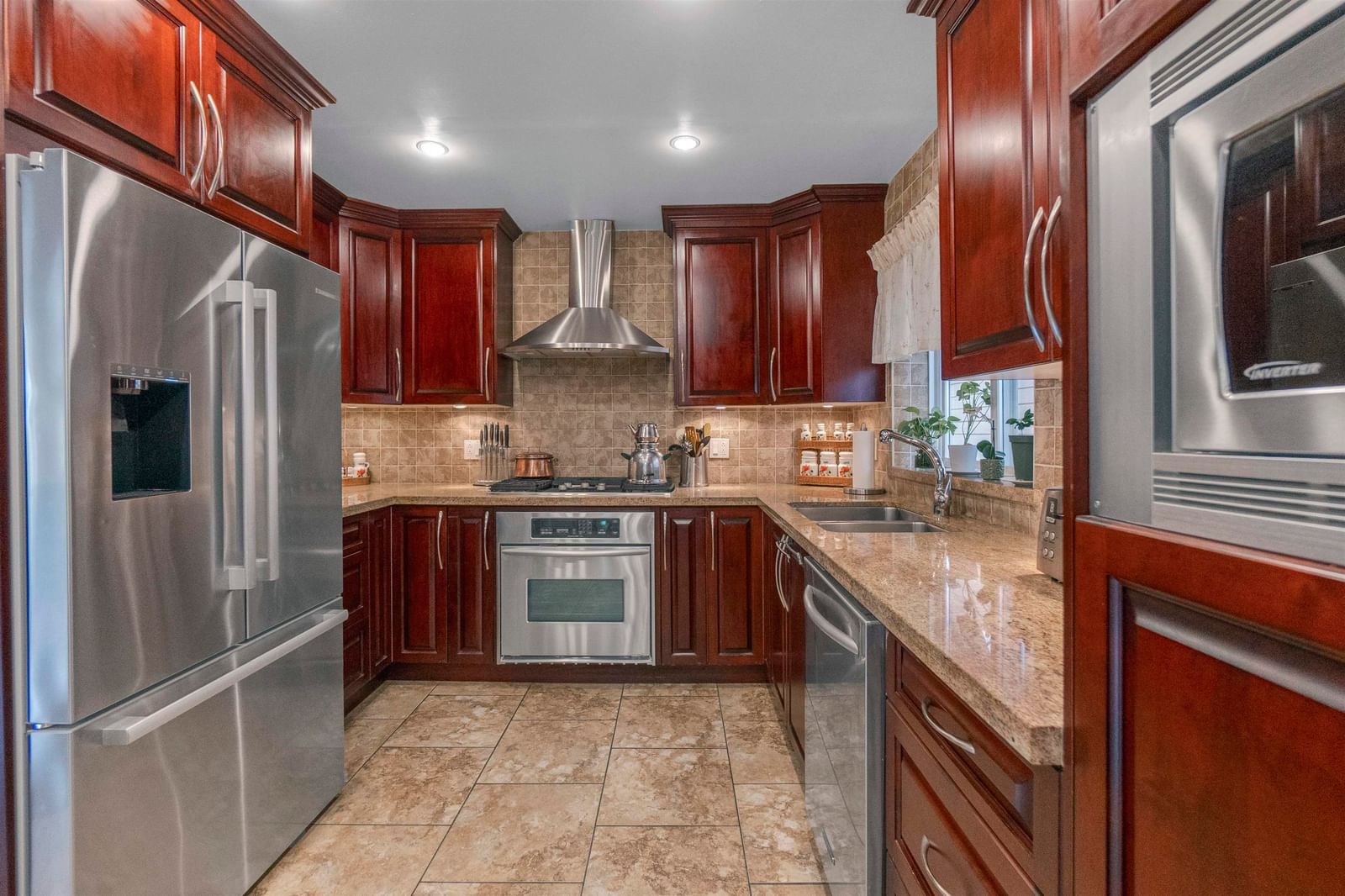 Listing Image 19