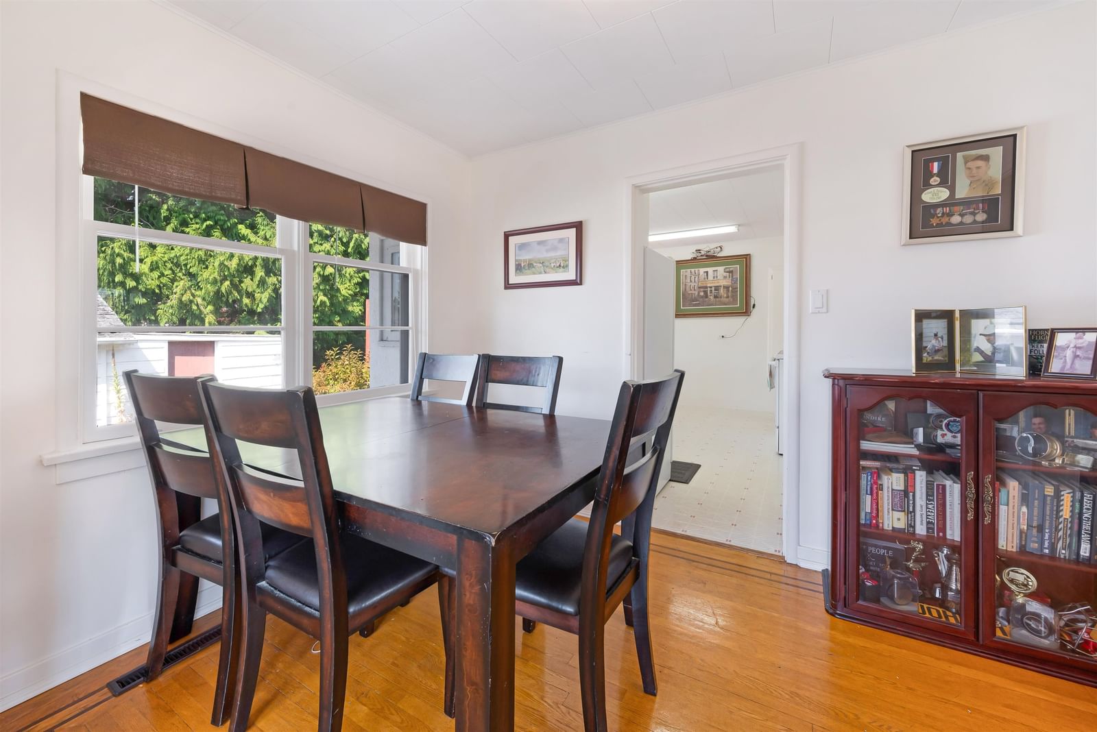 Listing Image 15