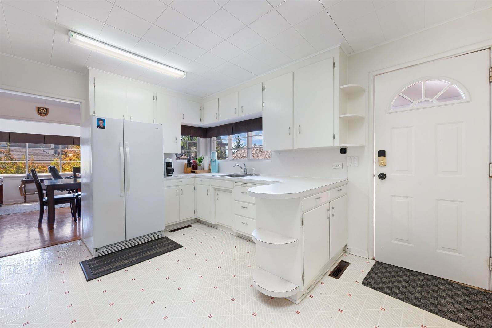 Listing Image 16