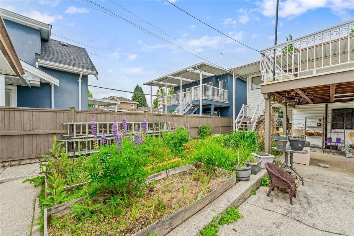 Listing Image 8