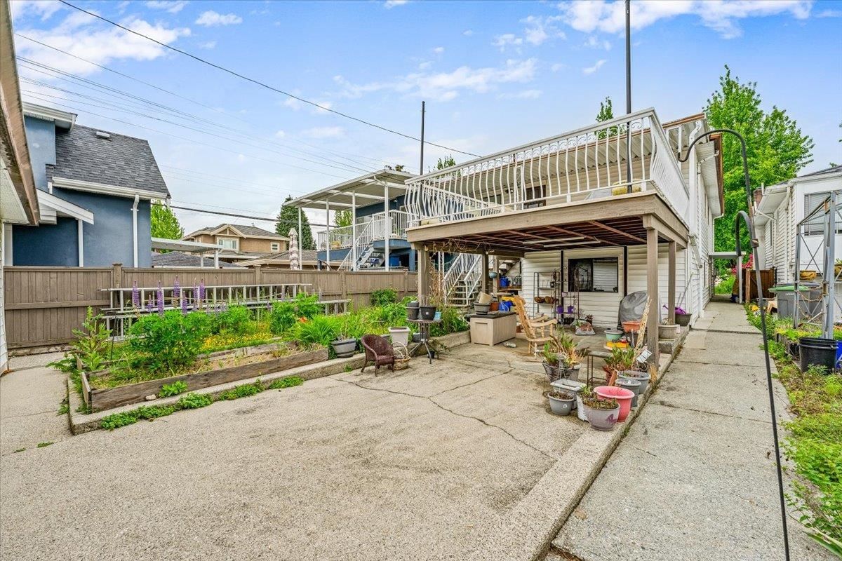 Listing Image 9