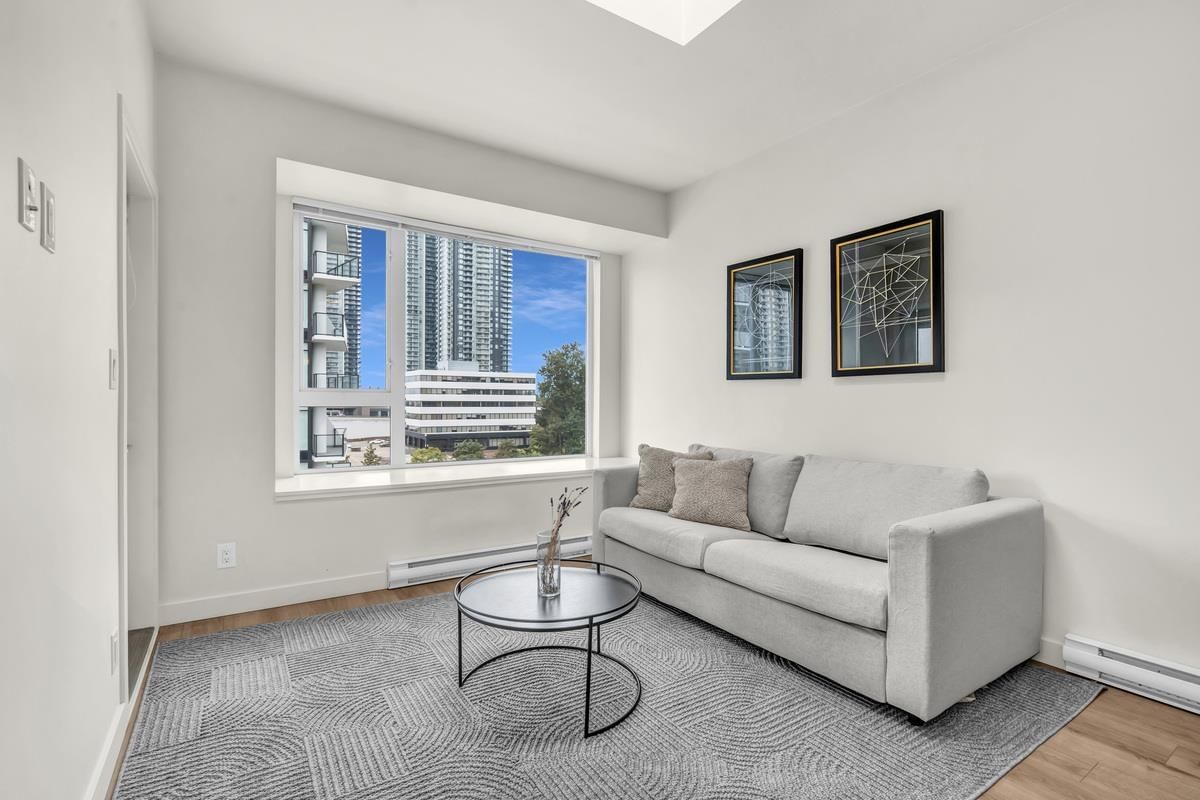 Listing Image 5