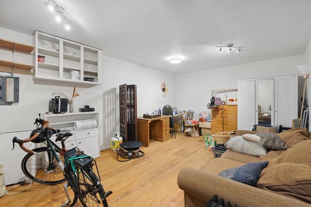 Listing Image 20