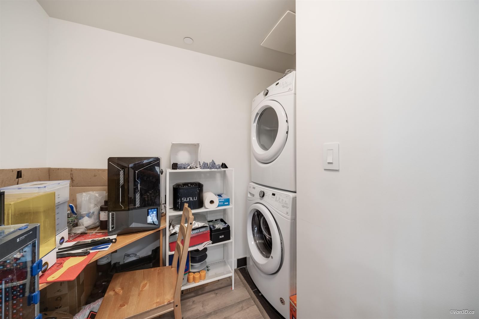 Listing Image 17