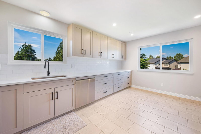 11850 Greenhaven Court, Pitt Meadows, V3Y 1L6 | Image 3