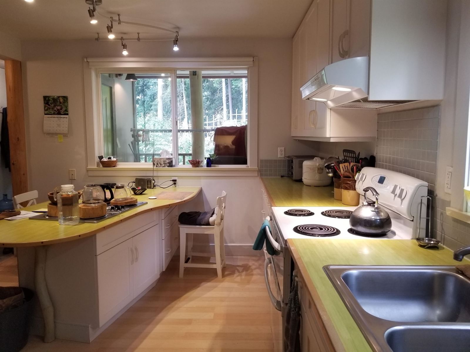 Listing Image 5