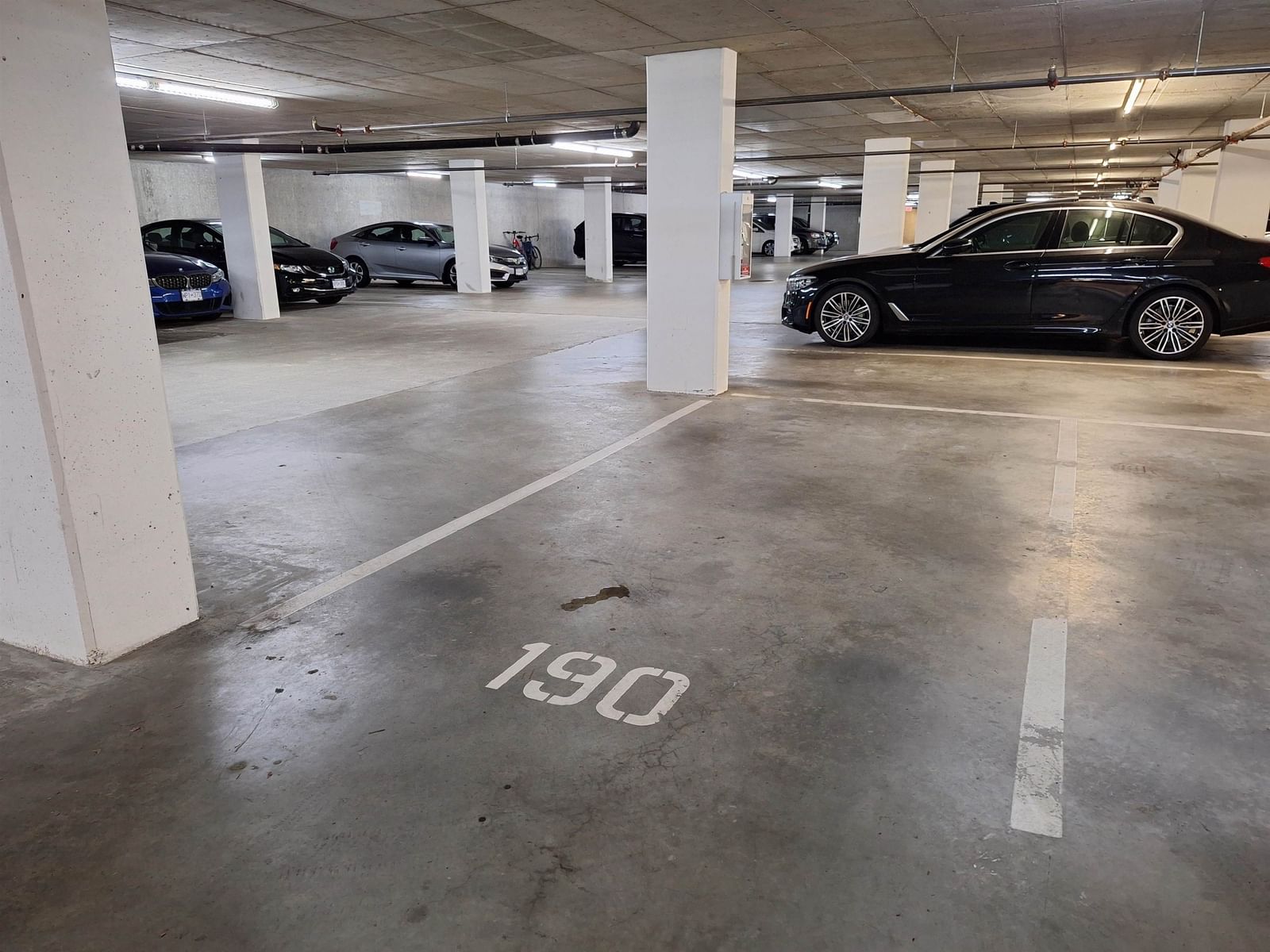 Listing Image 14