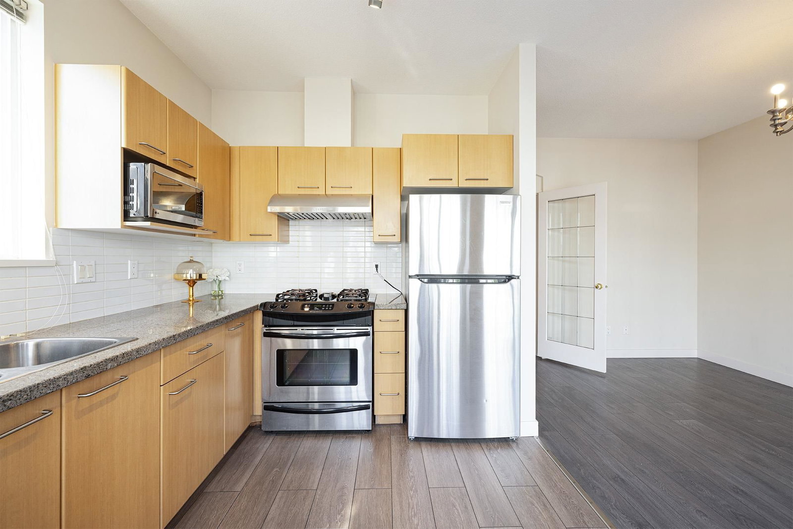 Listing Image 13