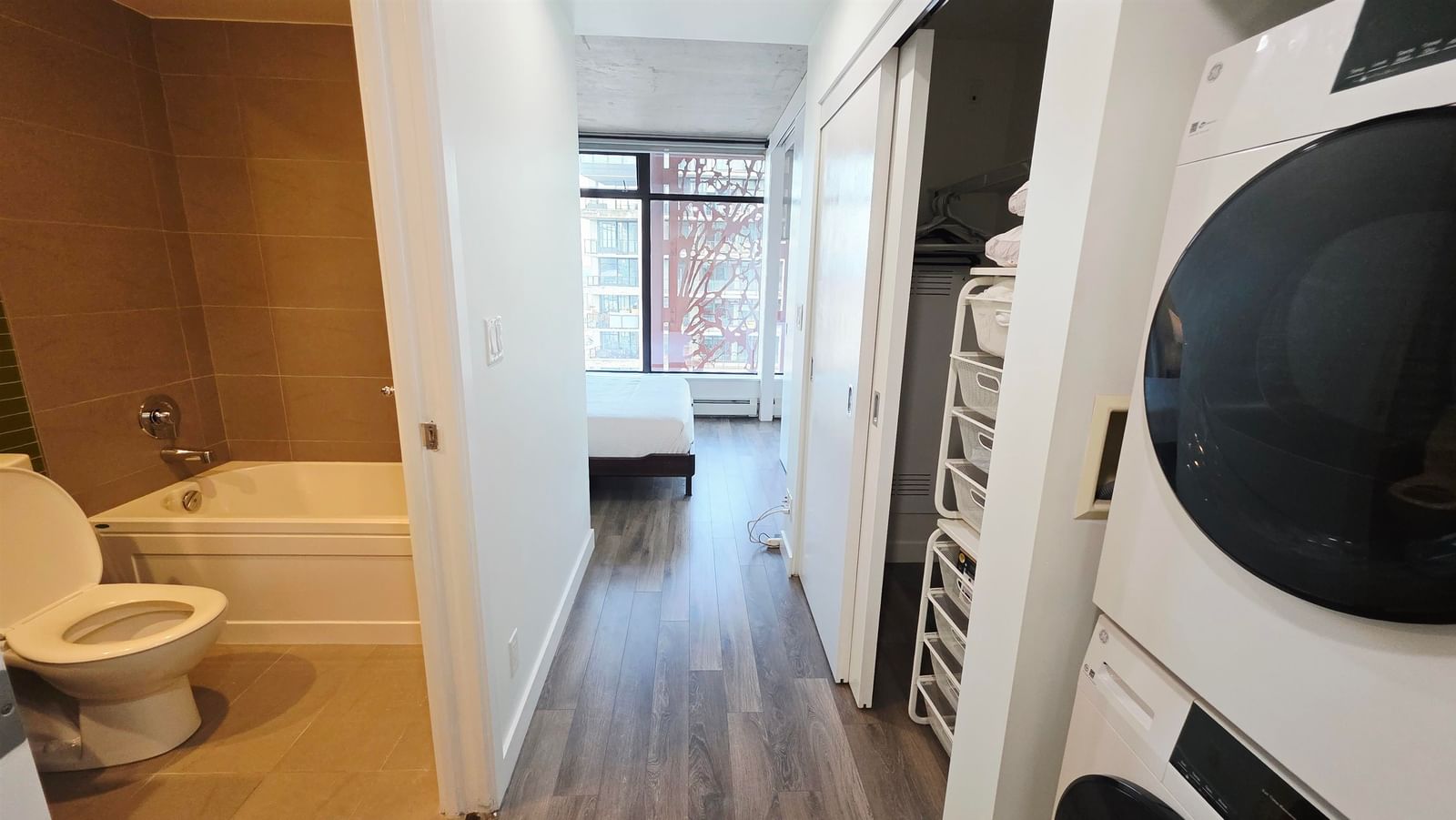 Listing Image 17